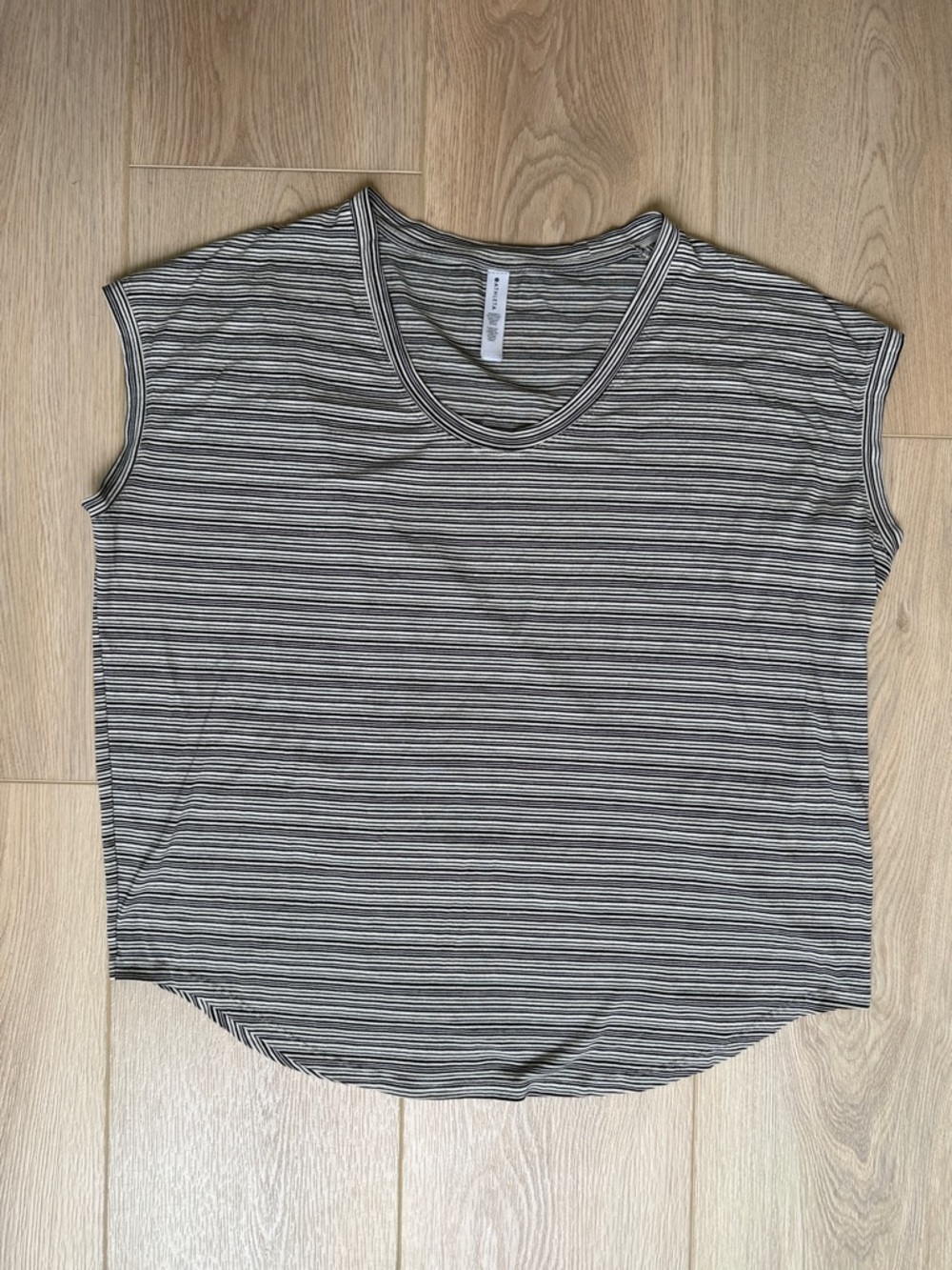 Striped Black White Tee Athleta Cloudlight Stratus Cap Sleeve Scoop T-Shirt XL